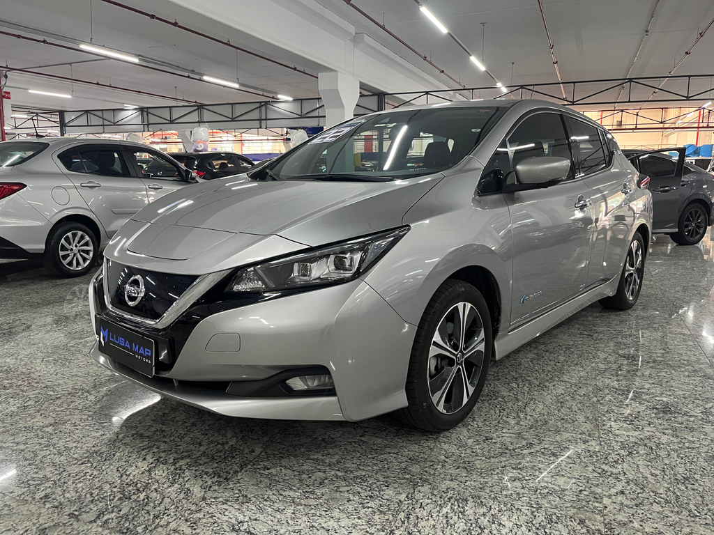 Nissan Leaf Prata