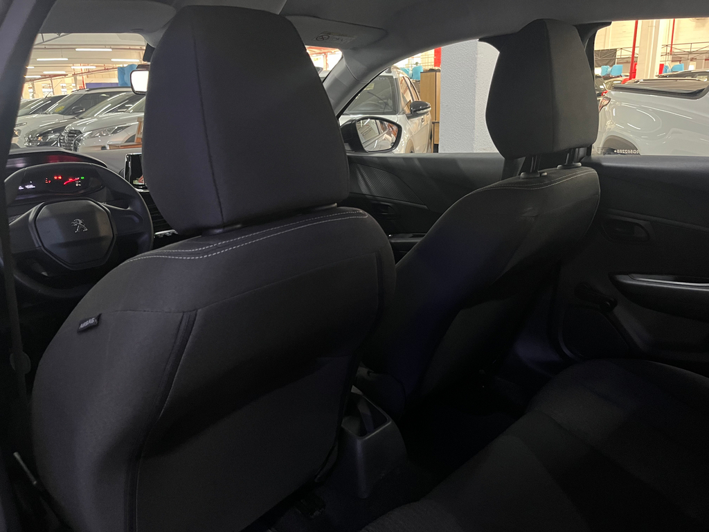Peugeot 208 Prata