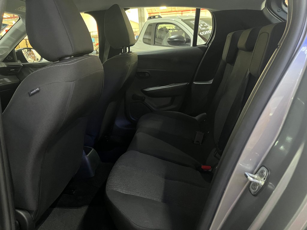 Peugeot 208 Prata