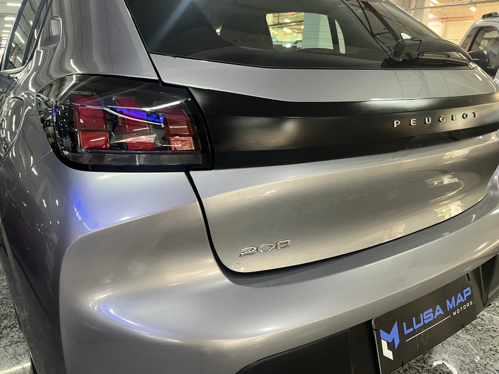 Peugeot 208 Prata