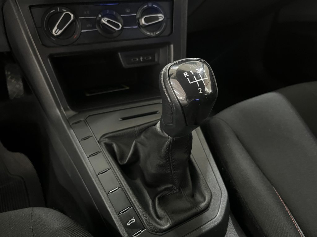 Volkswagen Polo Branco