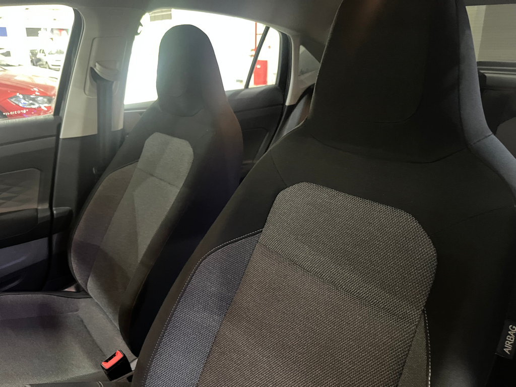Volkswagen Virtus Preto
