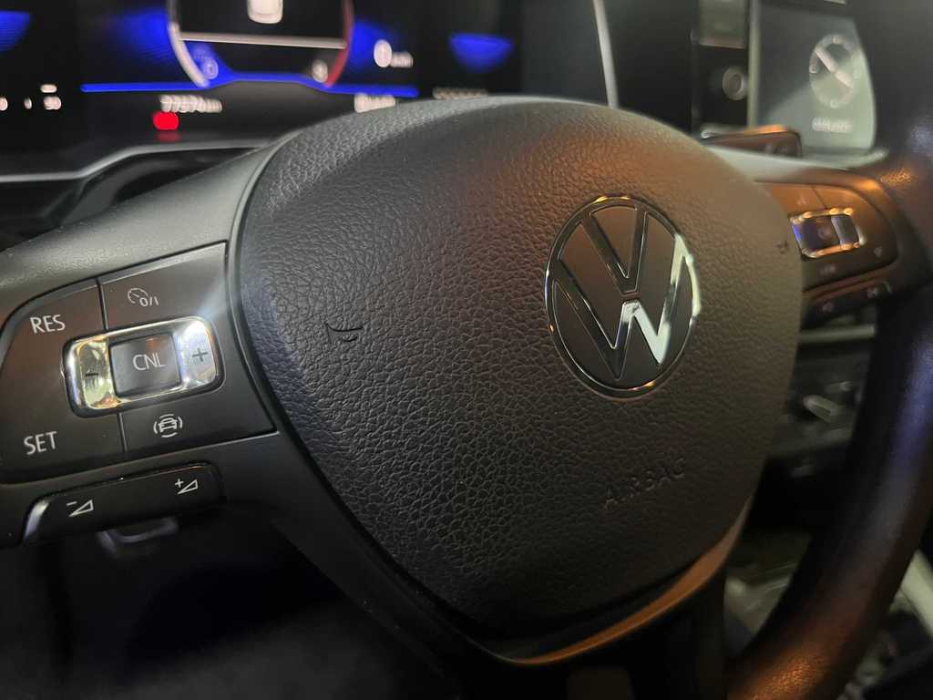 Volkswagen Virtus Preto