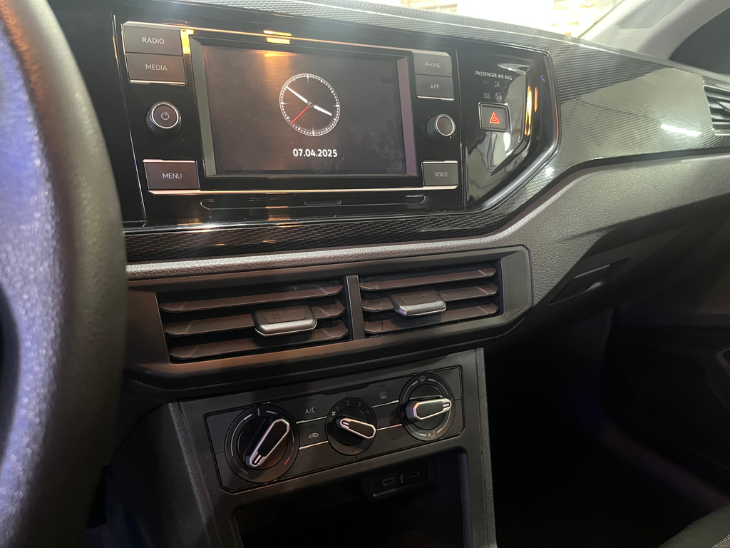 Volkswagen Virtus Preto
