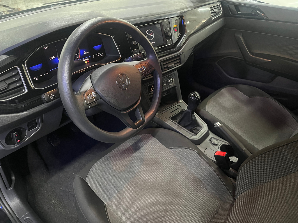 Volkswagen Virtus Preto
