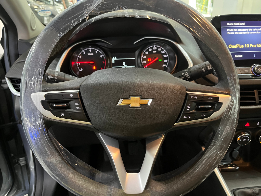 Chevrolet Onix Prata