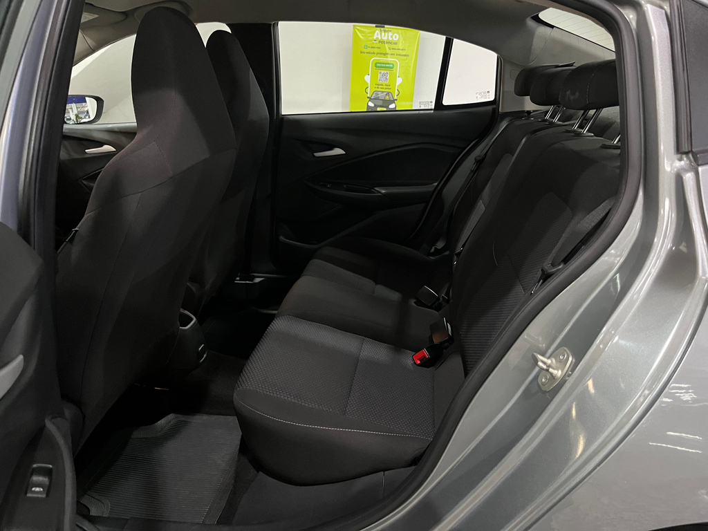 Chevrolet Onix Prata