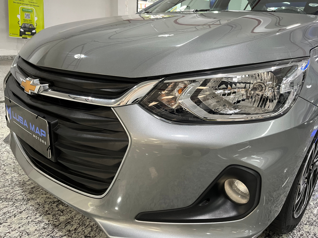 Chevrolet Onix Prata