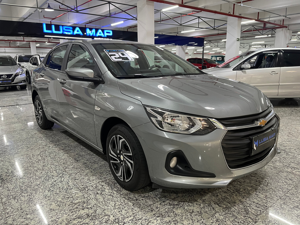Chevrolet Onix Prata
