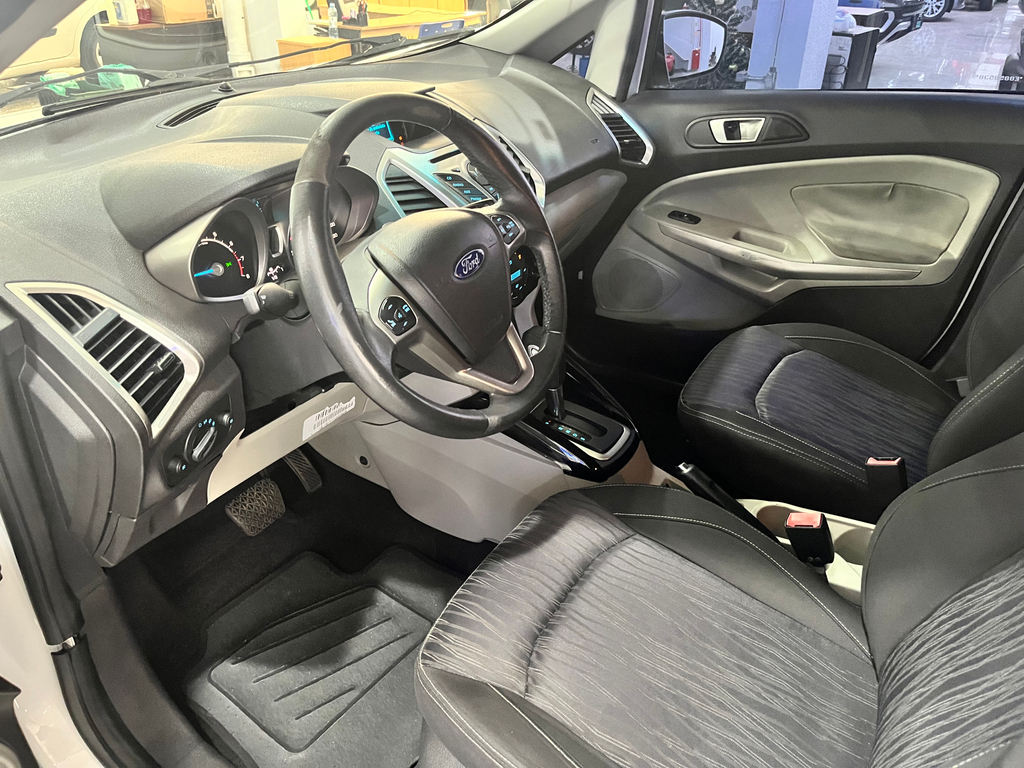 Ford EcoSport Branco