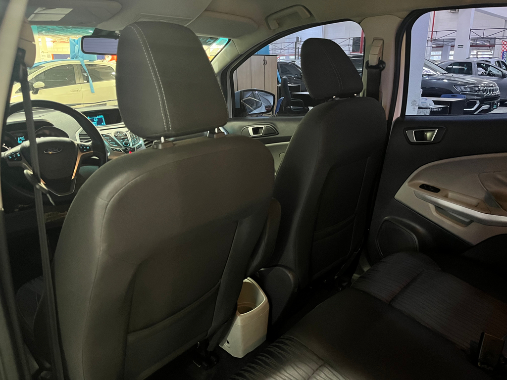 Ford EcoSport Branco