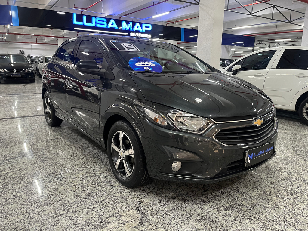 Chevrolet Onix Cinza