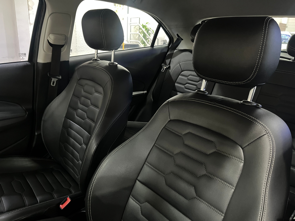 Chevrolet Onix Cinza