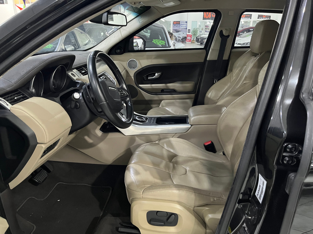 Land Rover Range Rover Evoque Preto