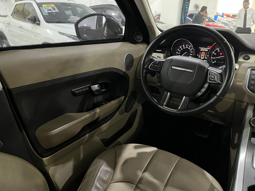 Land Rover Range Rover Evoque Preto