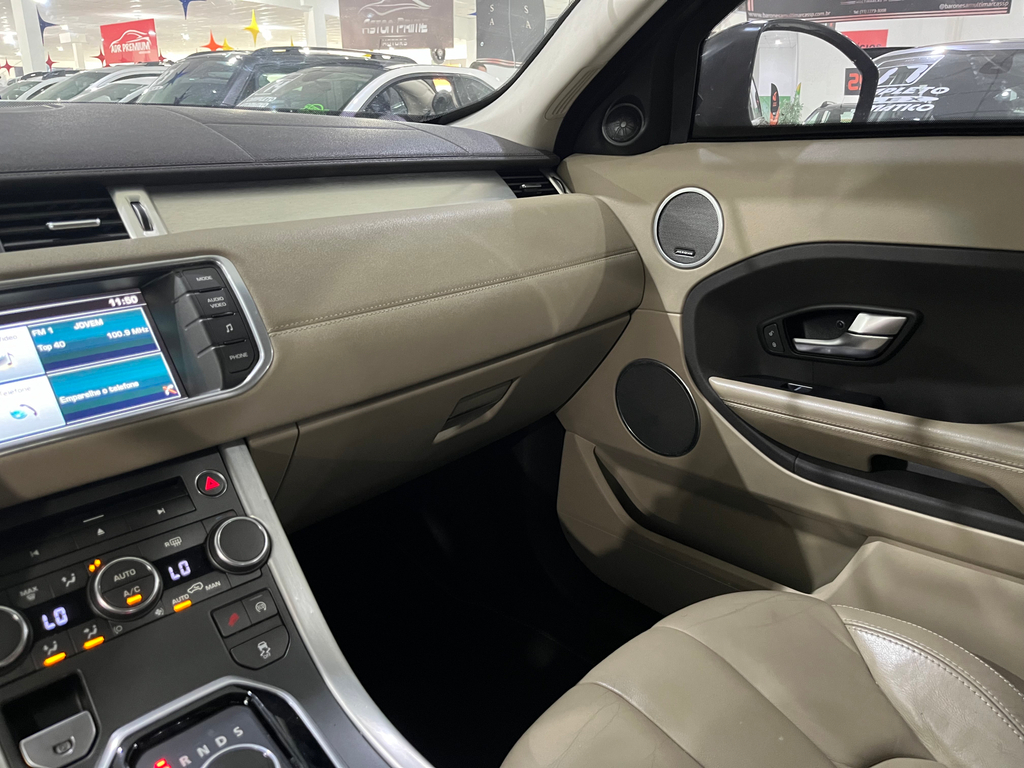Land Rover Range Rover Evoque Preto