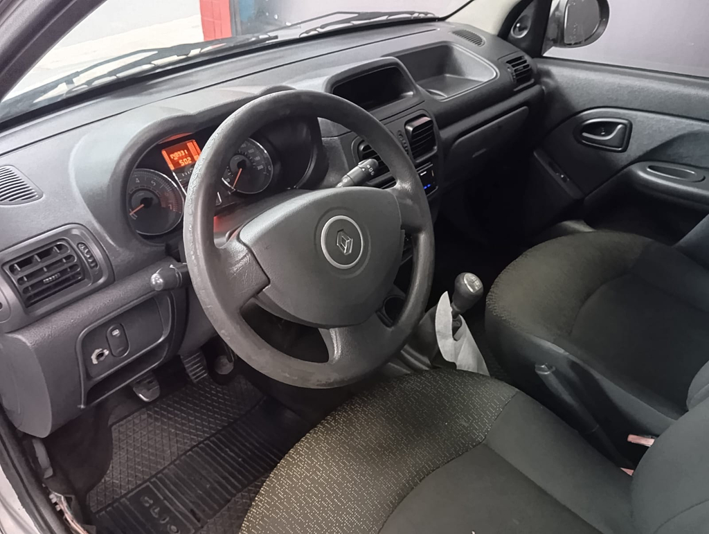 Renault Clio Prata
