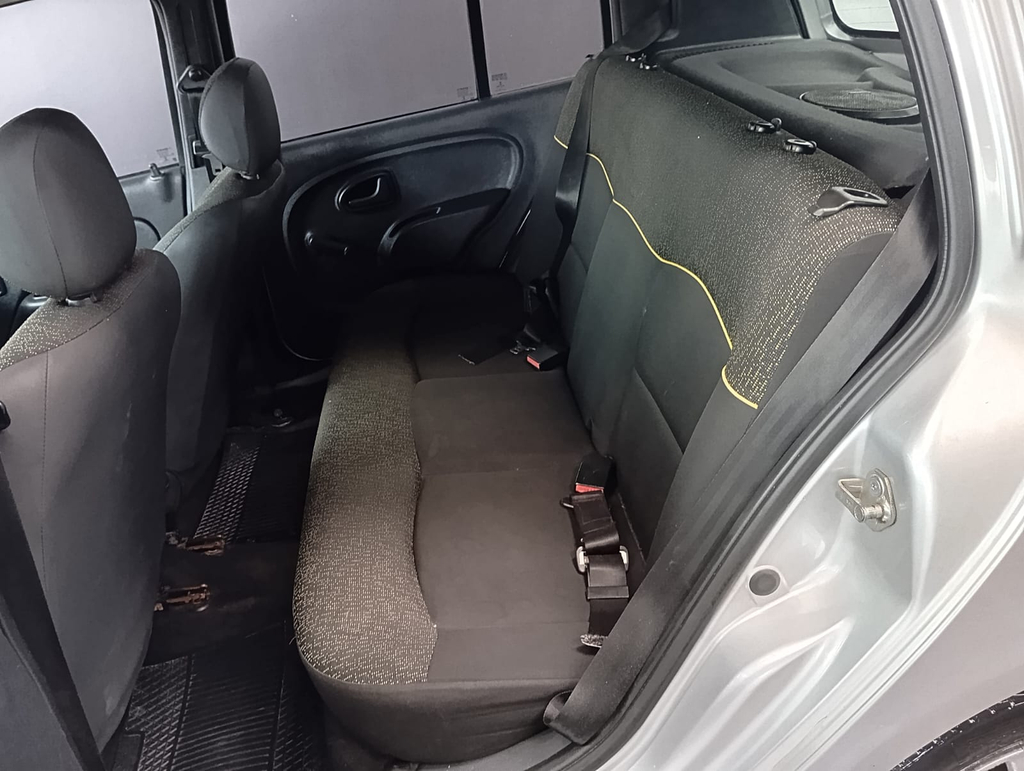 Renault Clio Prata