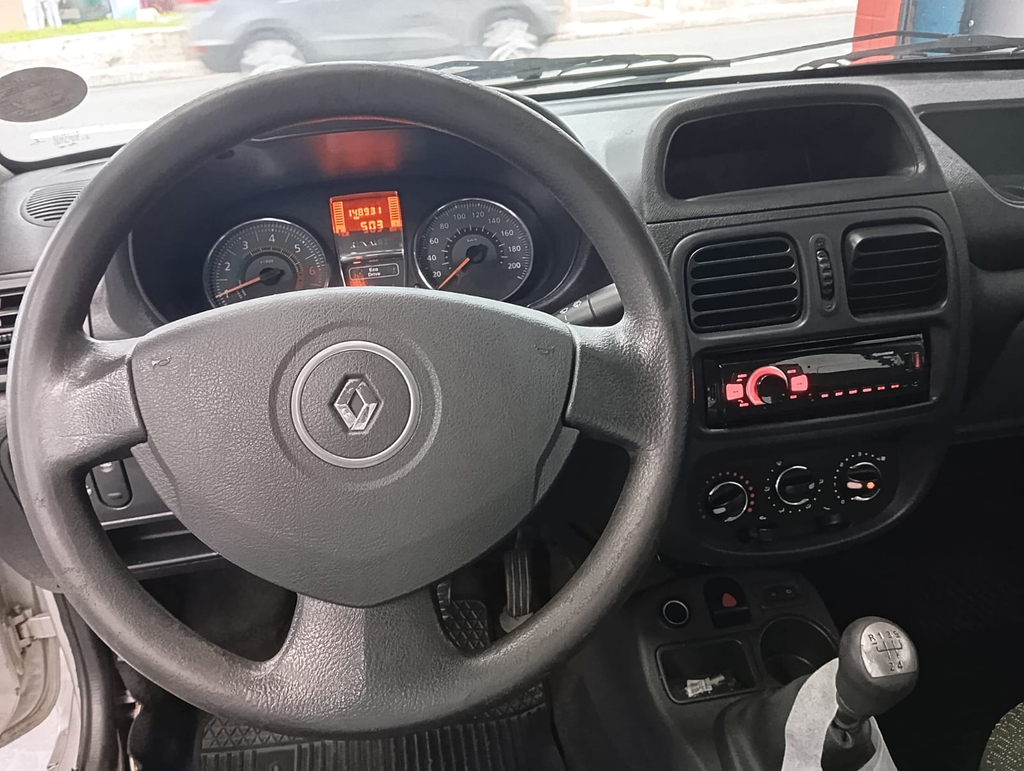 Renault Clio Prata