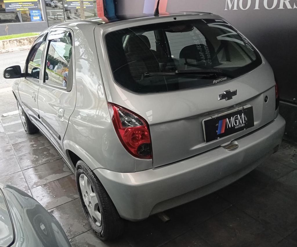 Chevrolet Celta Prata