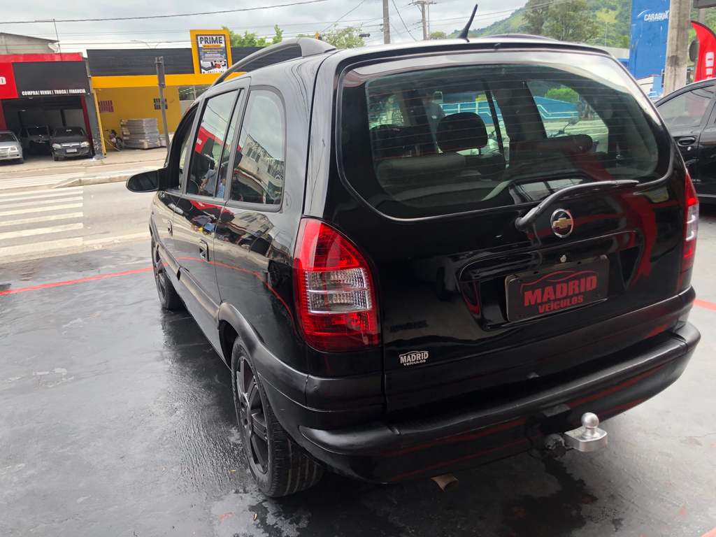 Chevrolet Zafira Preto