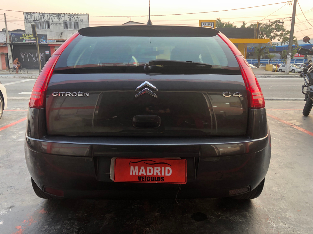 Citroen C4 Cinza