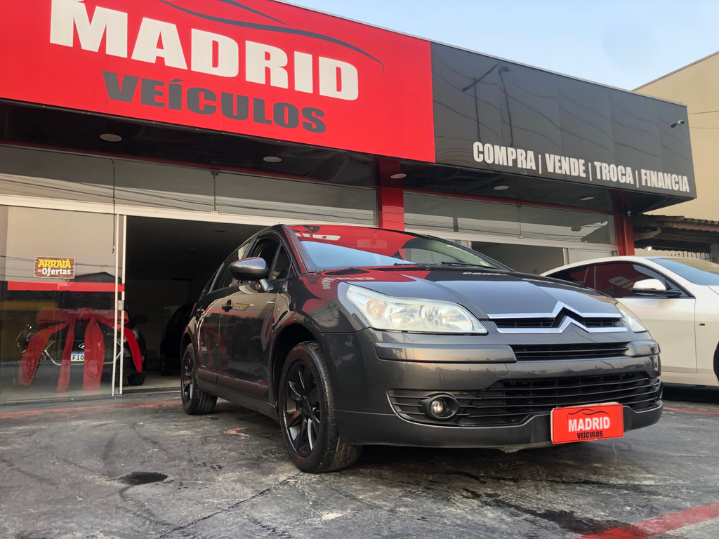 Citroen C4 Cinza