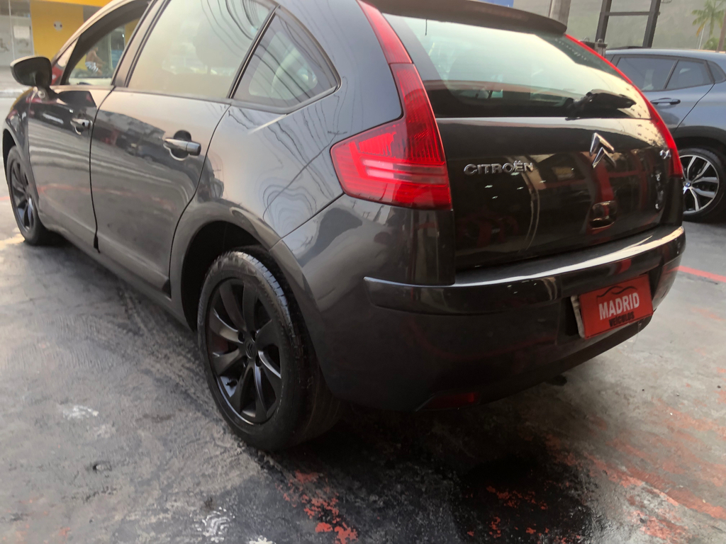 Citroen C4 Cinza