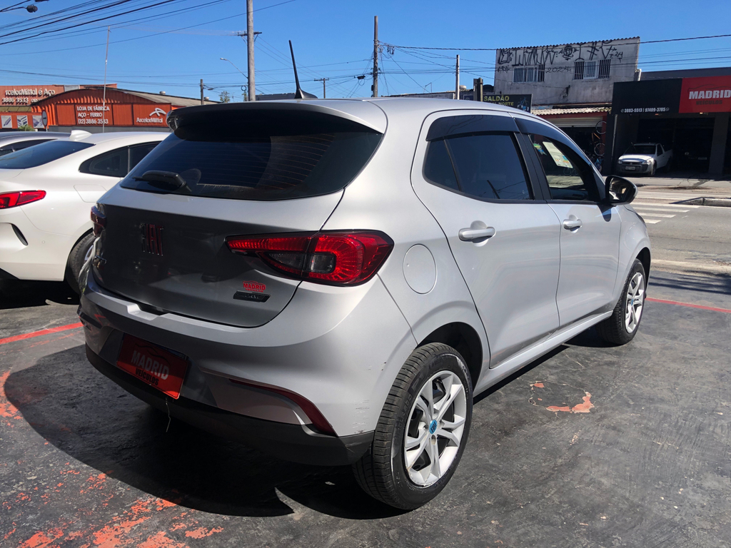 Fiat Argo Prata