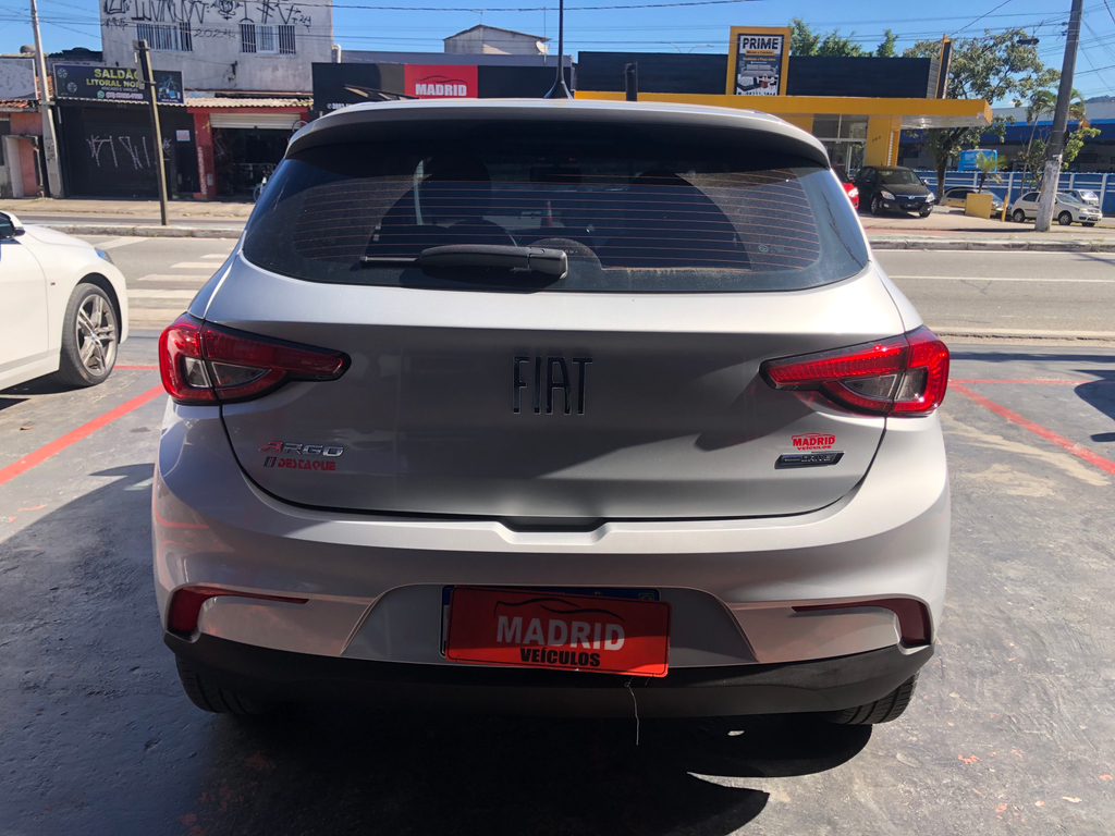 Fiat Argo Prata