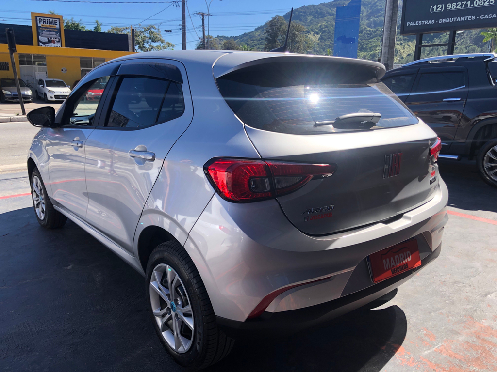 Fiat Argo Prata