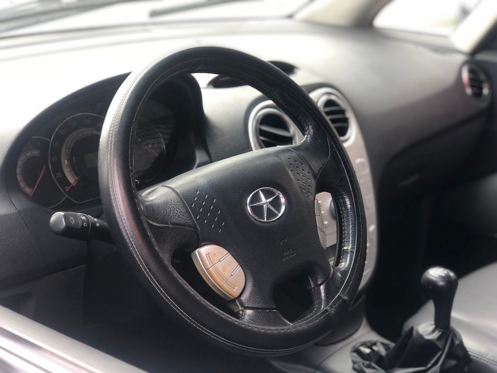 JAC J6 Prata
