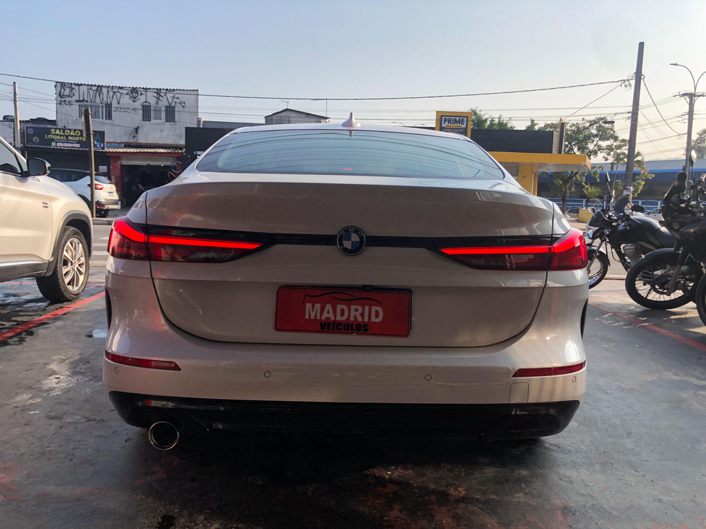 BMW 218i Branco