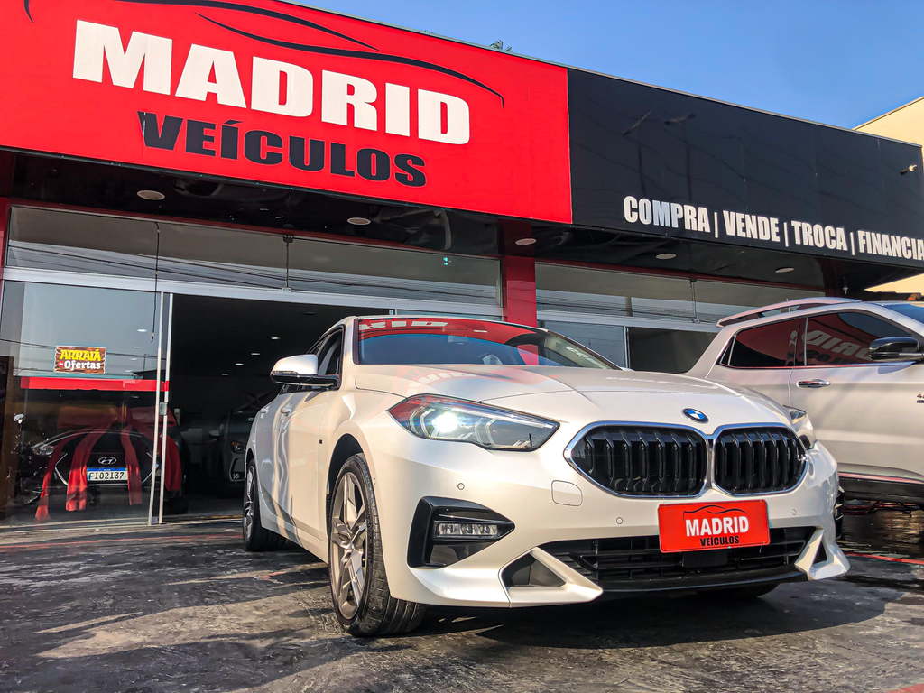 BMW 218i Branco