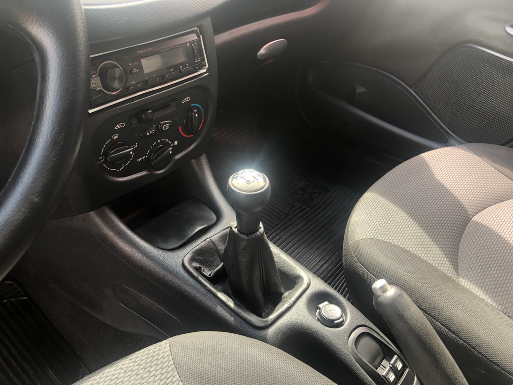 Peugeot 207 Cinza