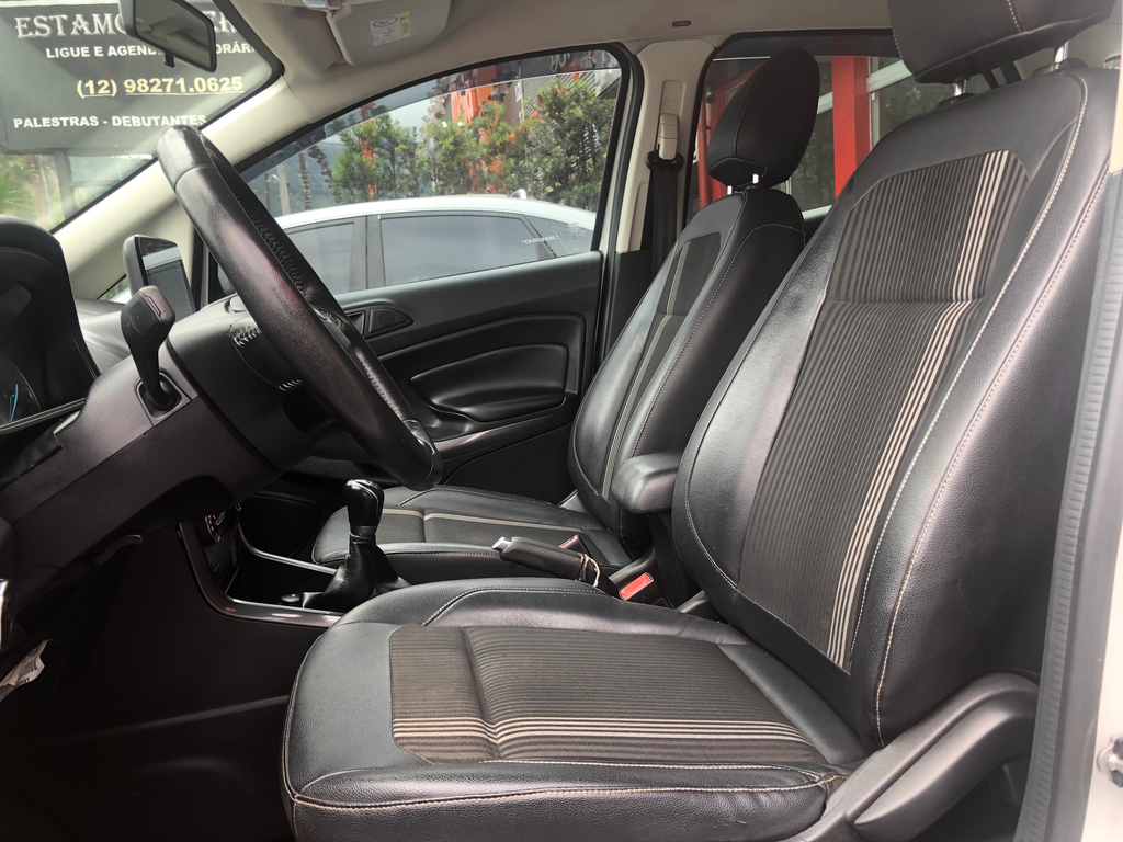 Ford EcoSport Branco