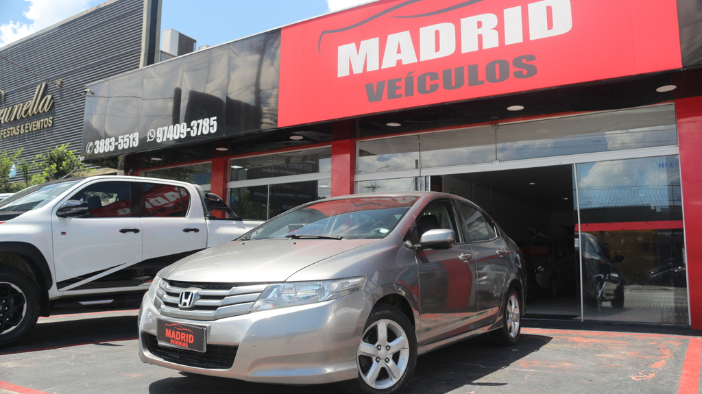 Honda City Cinza