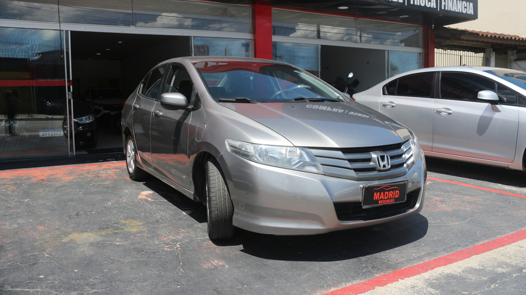 Honda City Cinza