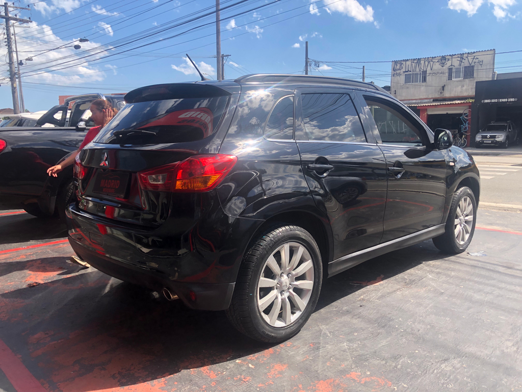 Mitsubishi ASX Preto