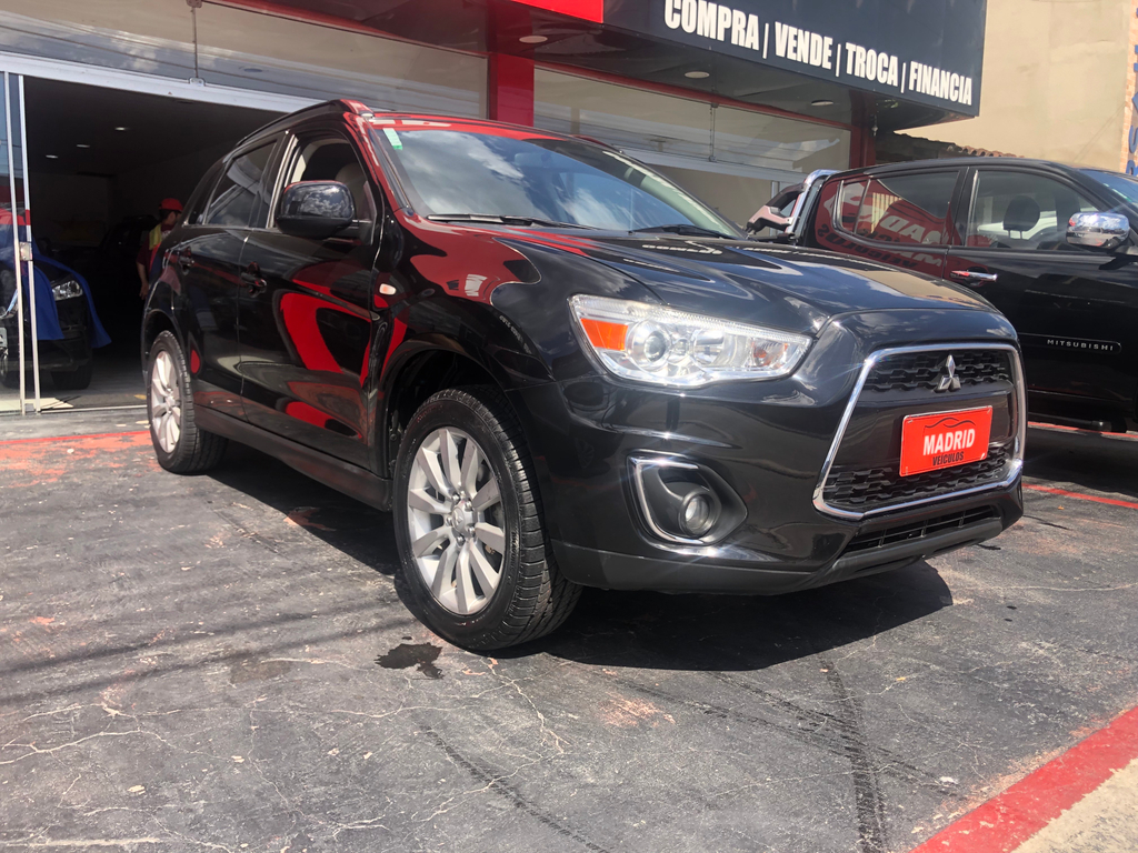 Mitsubishi ASX Preto