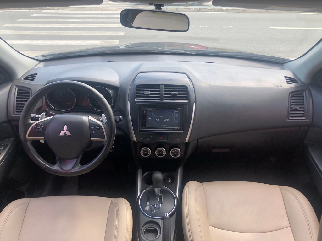 Mitsubishi ASX Preto