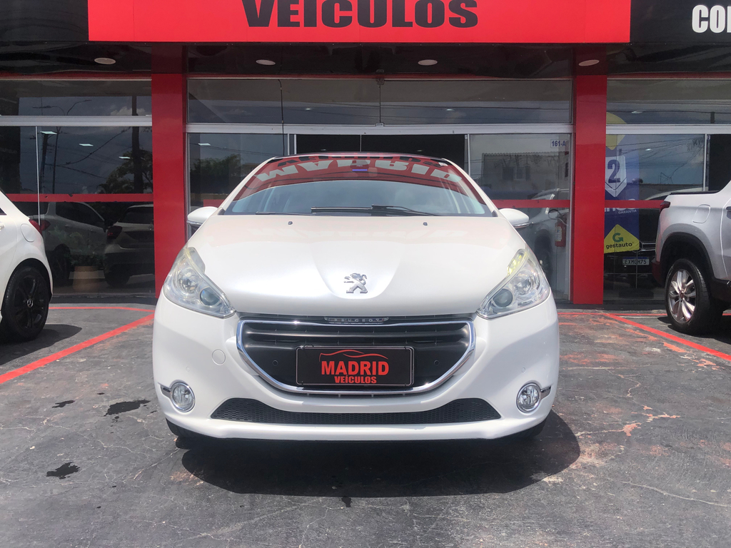 Peugeot 208 Branco