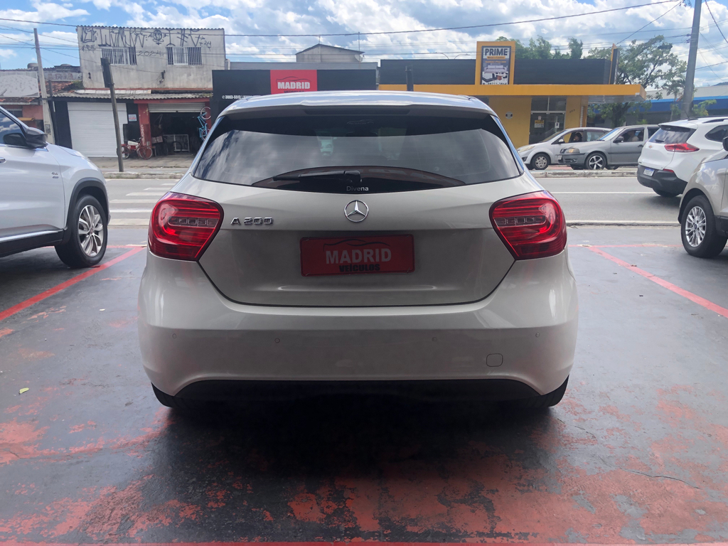 Mercedes Benz A 200 Branco