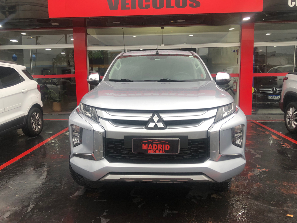 Mitsubishi L200 Triton Prata