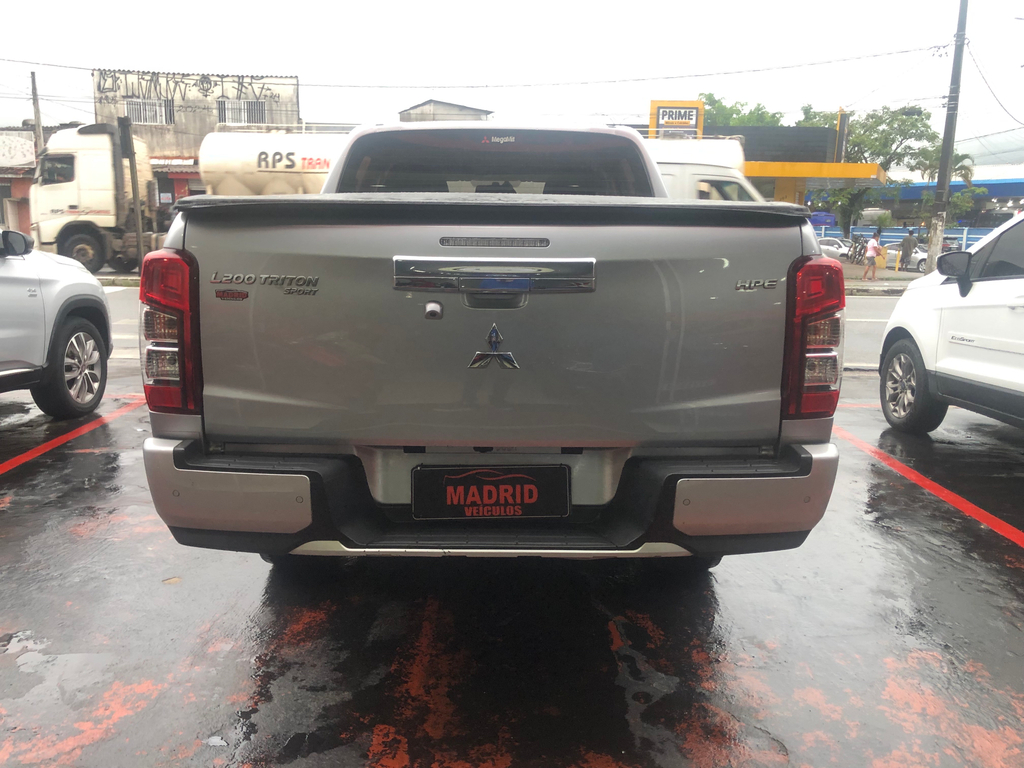 Mitsubishi L200 Triton Prata