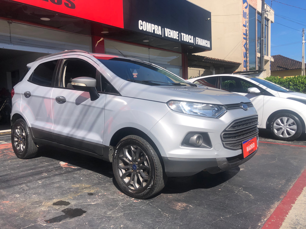 Ford EcoSport Prata