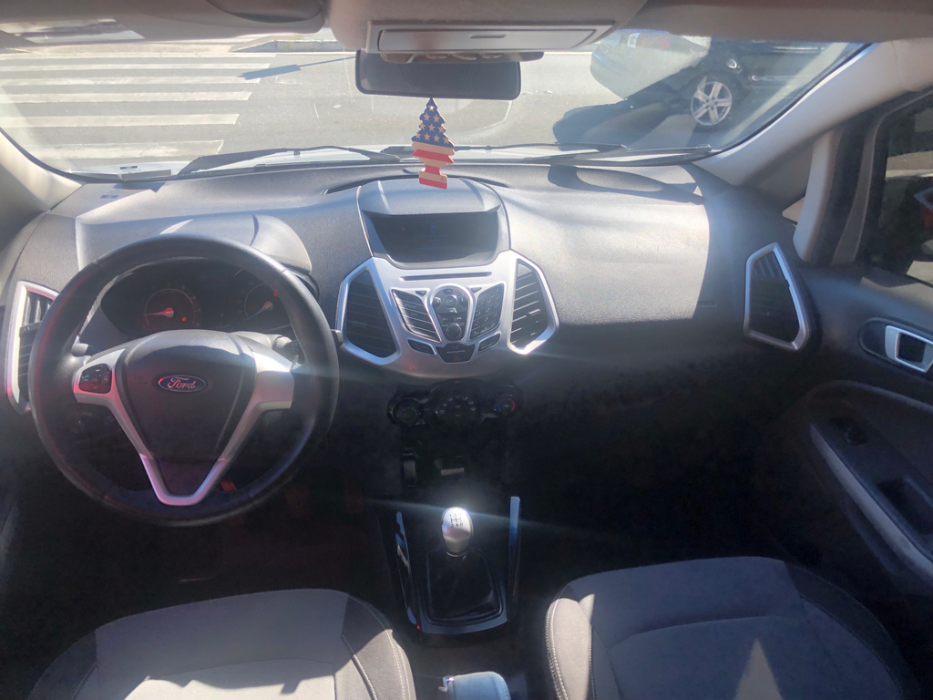 Ford EcoSport Prata
