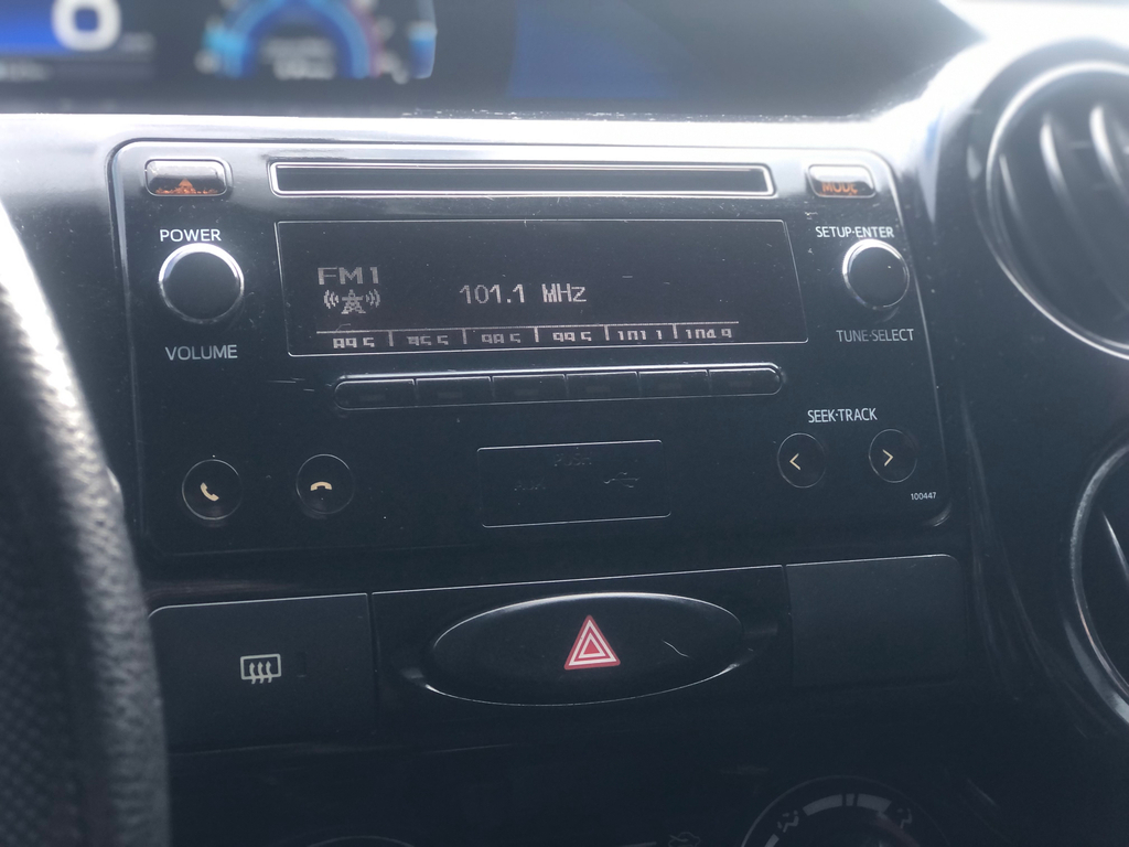 Toyota Etios Hatch Preto