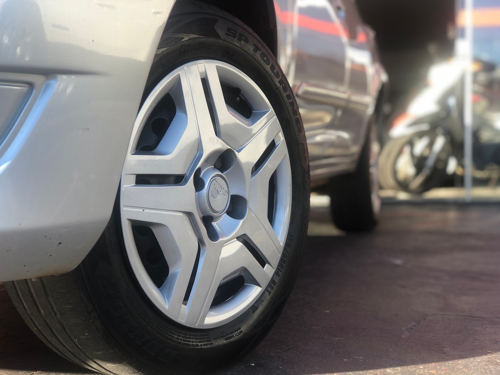 Chevrolet Prisma Prata