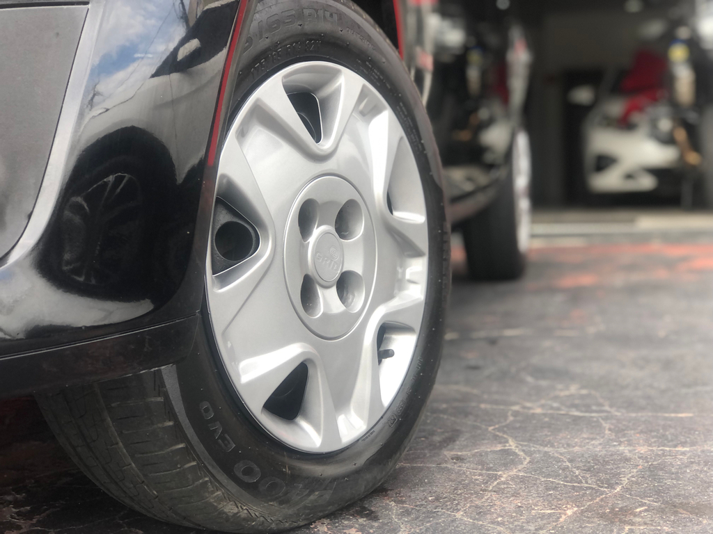 Ford Fiesta Hatch Preto
